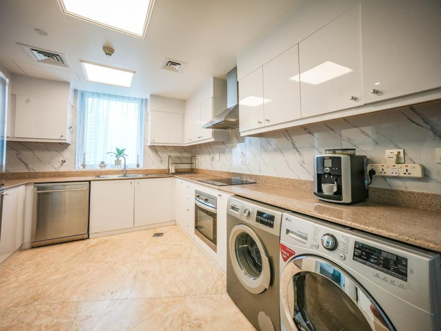 Deluxe 3 Bedroom With Marina & Sea View Dubaj Zewnętrze zdjęcie